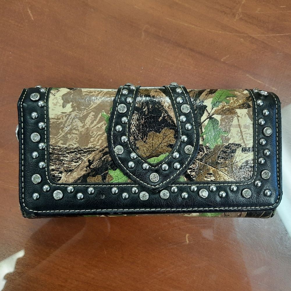 Montana West Camo wallet
